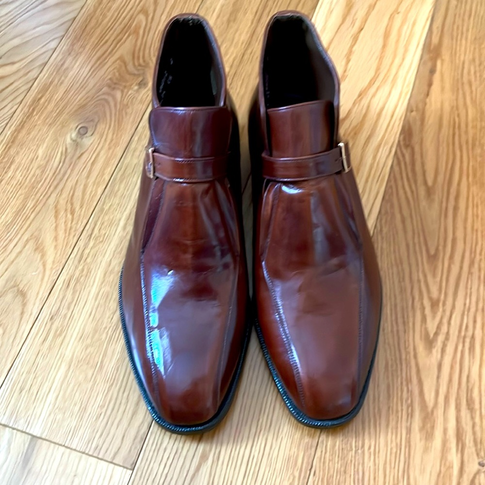Vintage Florsheim Beatle Boots, excellent pre owned condition.